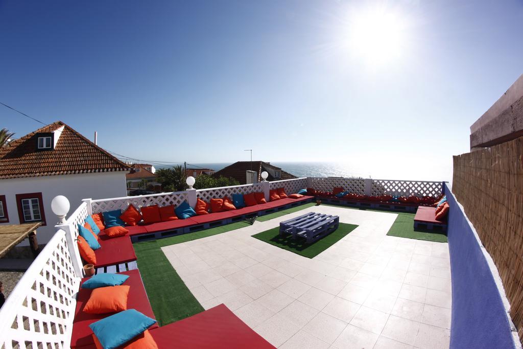 Хостел Chill In Ericeira Surf House Экстерьер фото