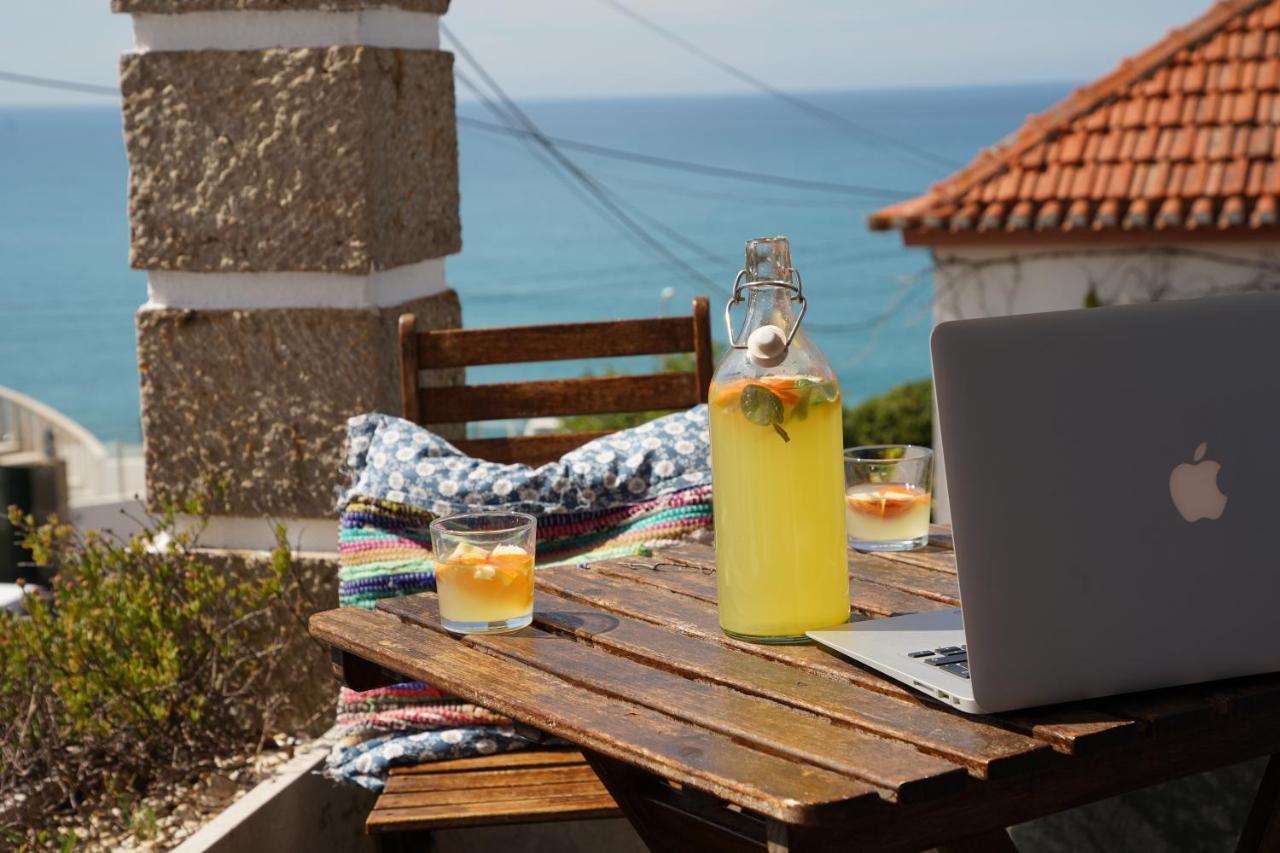 Хостел Chill In Ericeira Surf House Экстерьер фото